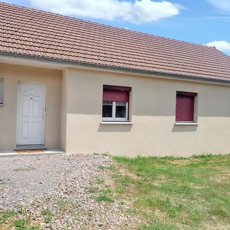 Maison Chaleureuse A Sully Avec Vue Sur La Montagne מראה חיצוני תמונה